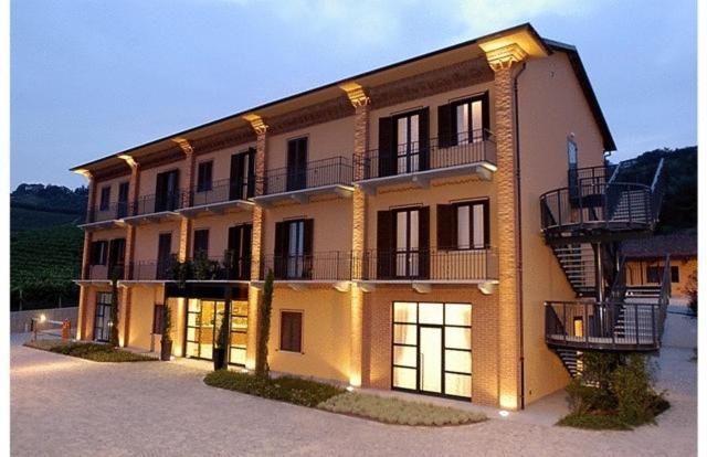 Wine Hotel Munin Канале Екстериор снимка